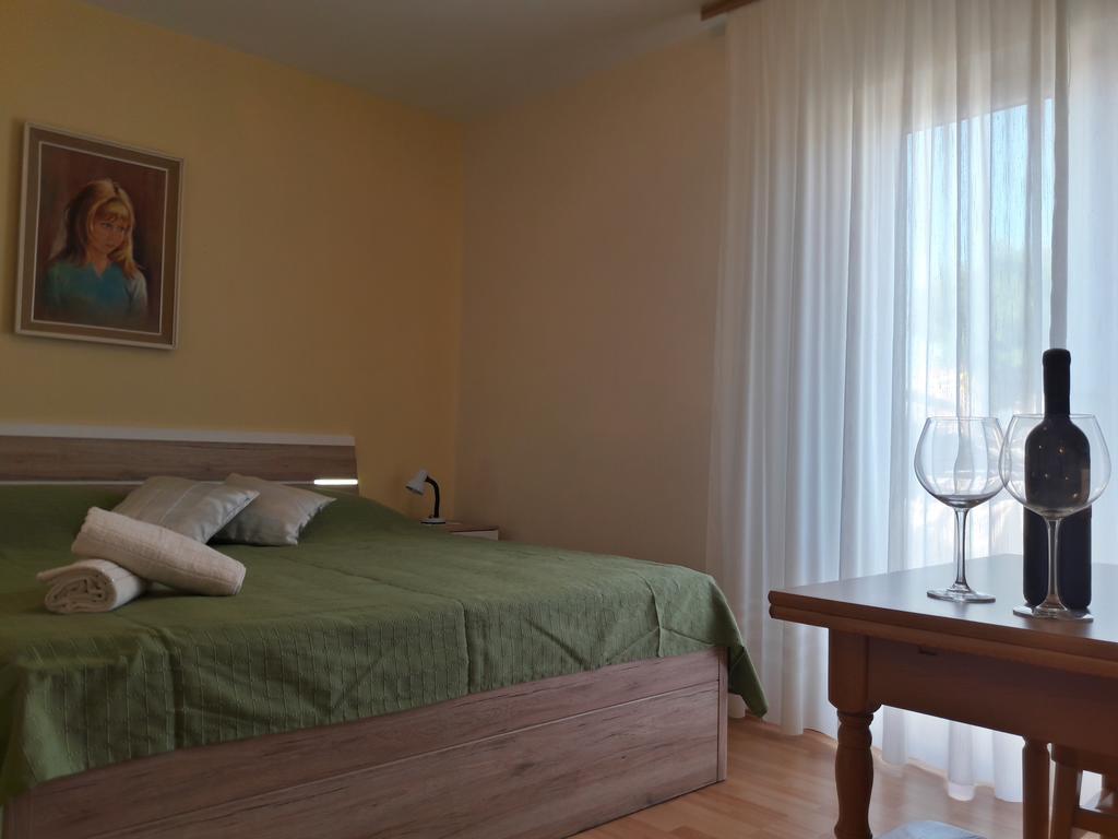 Guest House Jelsa Jelsa  Zimmer foto