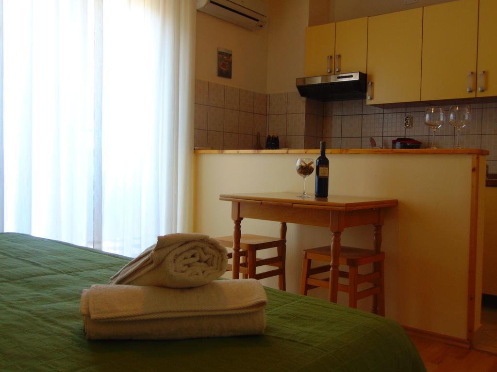 Guest House Jelsa Jelsa  Exterior foto